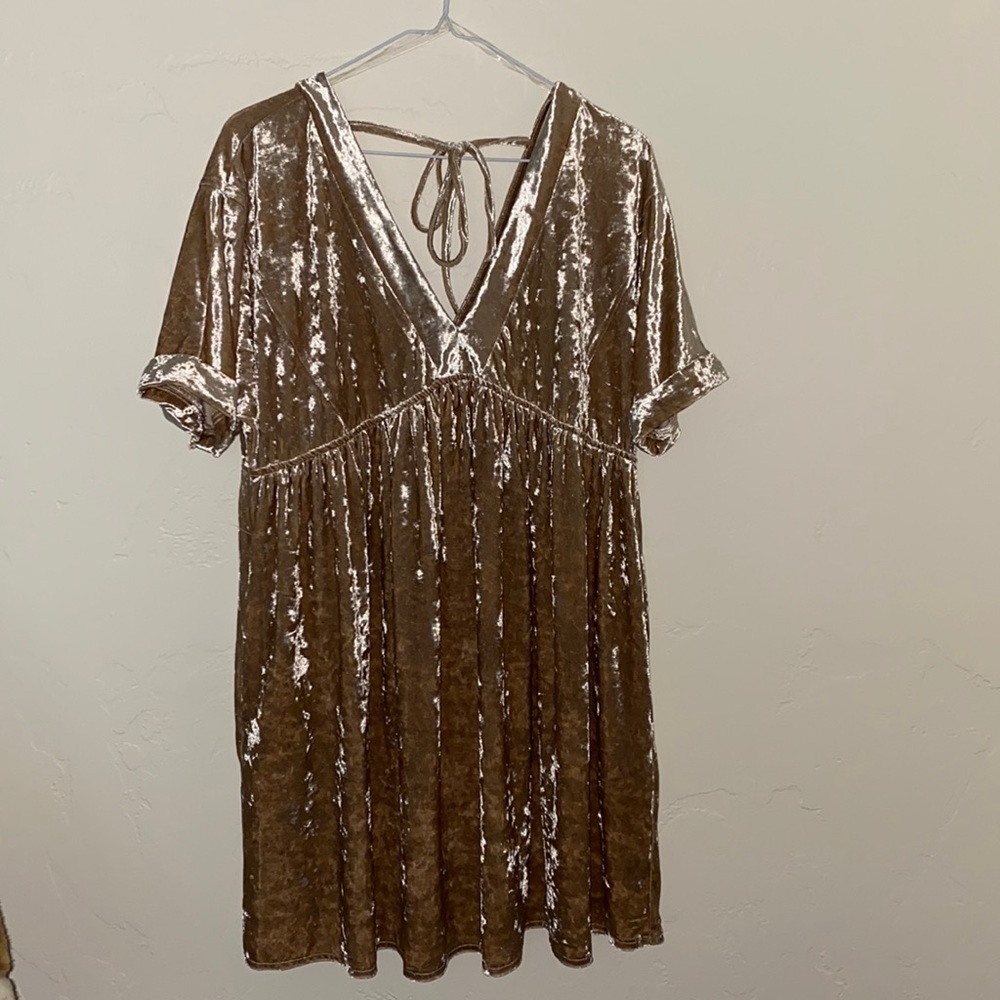 VELVET PARTY DRESS